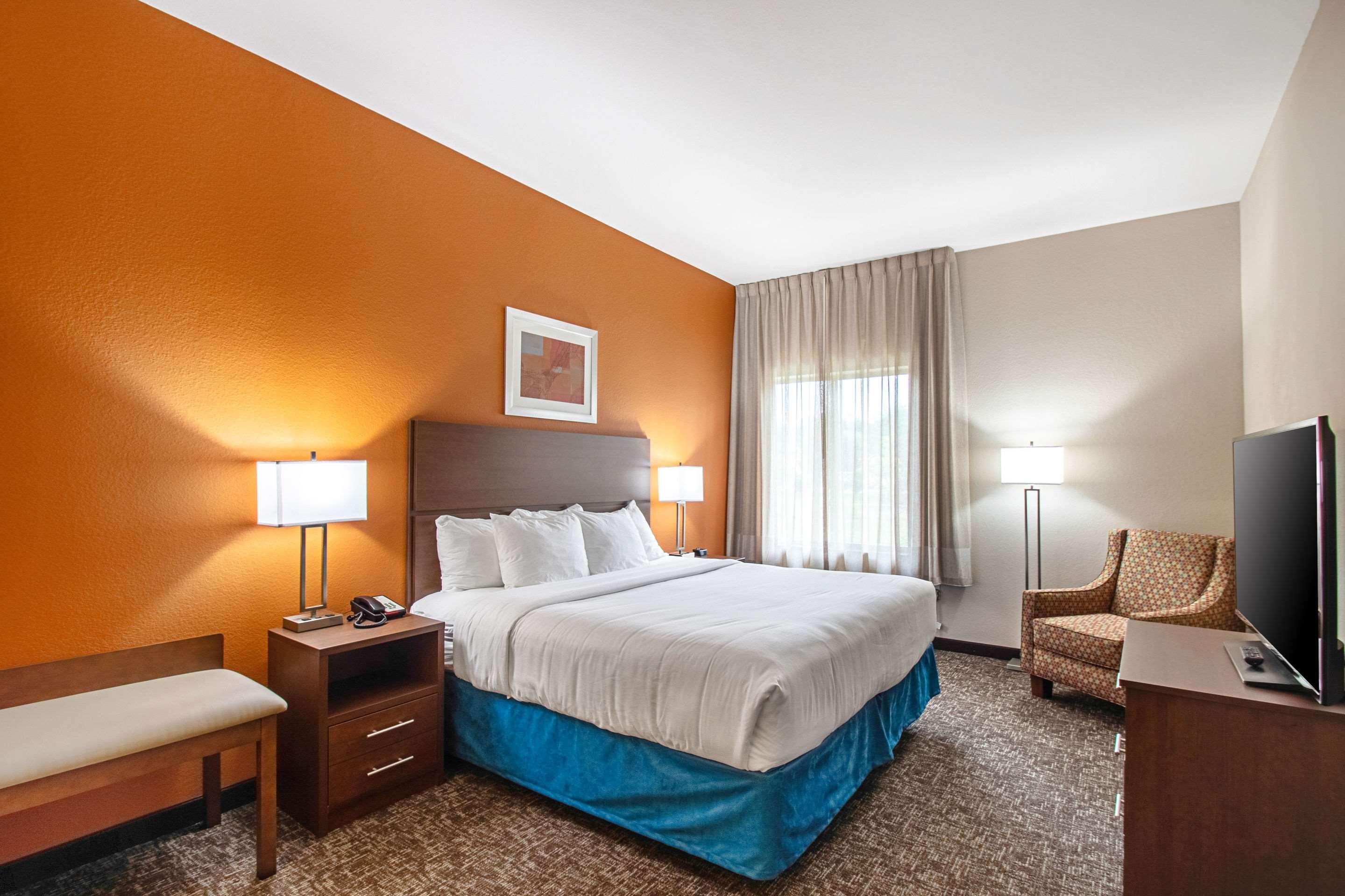 Sleep Inn & Suites Madison - Monona Экстерьер фото