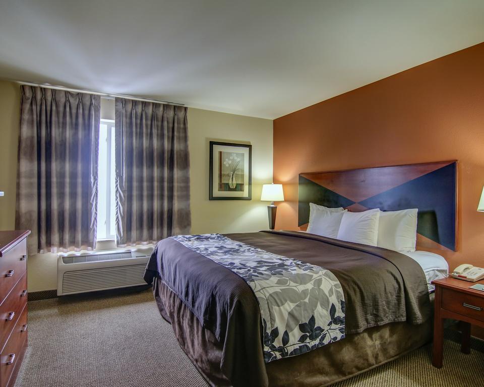 Sleep Inn & Suites Madison - Monona Экстерьер фото