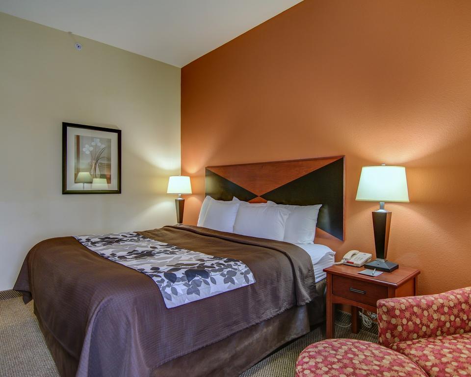 Sleep Inn & Suites Madison - Monona Экстерьер фото