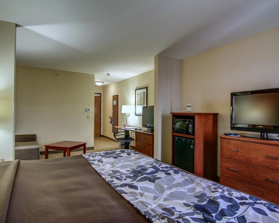 Sleep Inn & Suites Madison - Monona Экстерьер фото