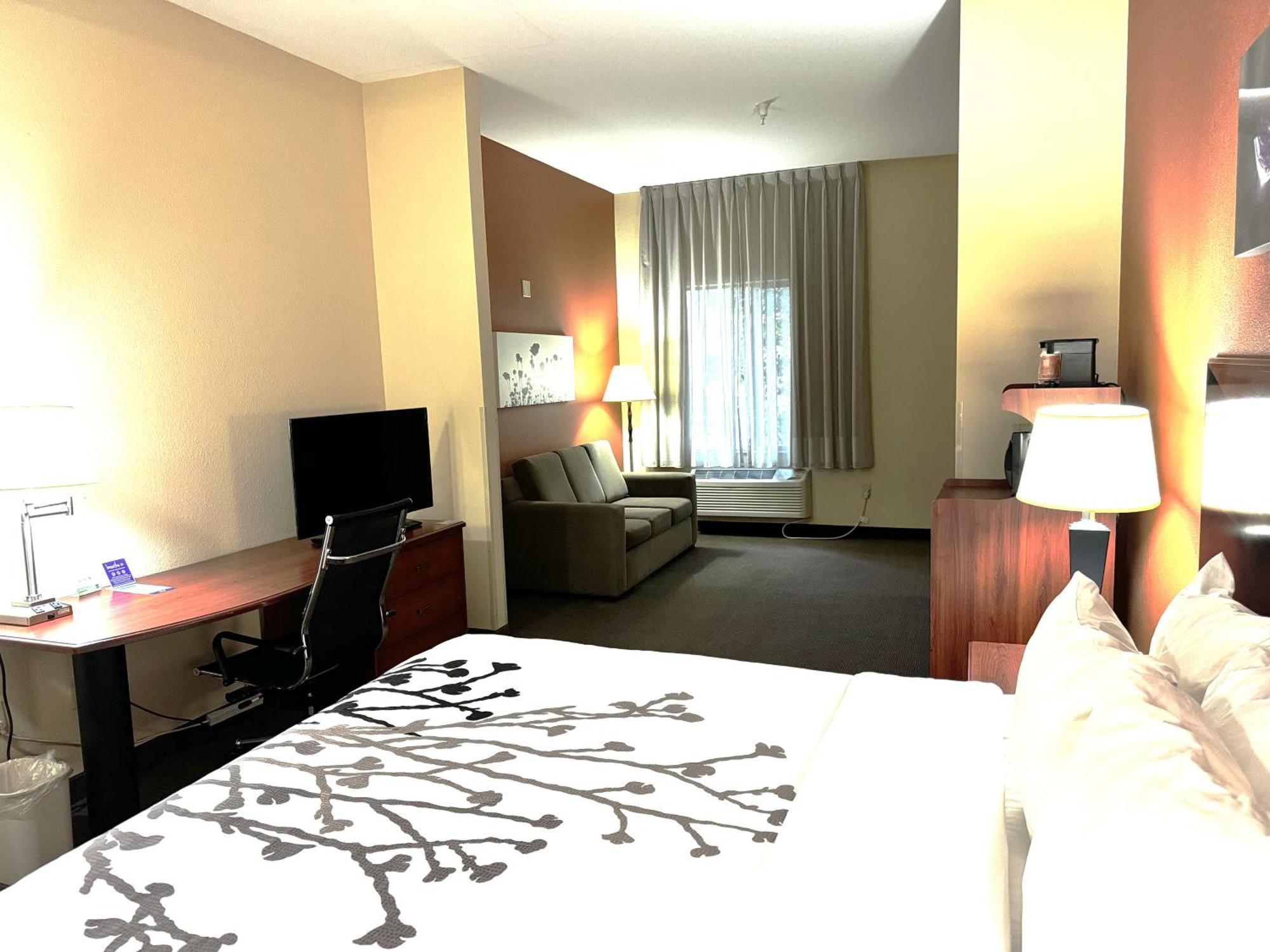 Sleep Inn & Suites Madison - Monona Экстерьер фото